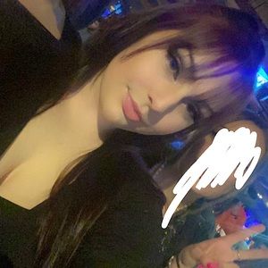 Meet your Posher, Emilly